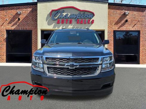 Used 2017 Chevrolet Tahoe LT w/ LT Midnight Edition image 7