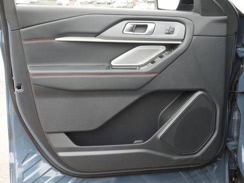 New 2026 Ford Explorer ST w/ Sun And Sound Package image 40