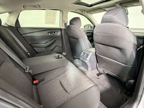 Used 2025 Honda Accord SE image 29