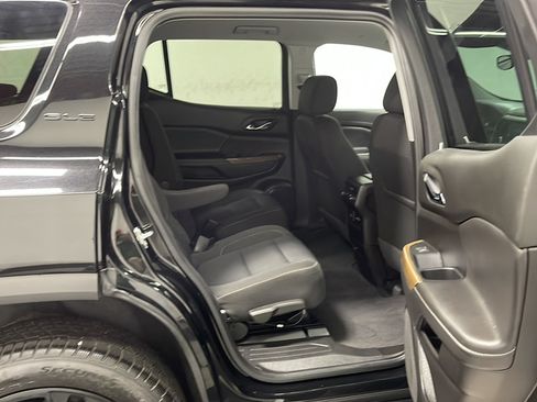 Used 2023 GMC Acadia SLE w/ Driver Convenience Package FWD image 19