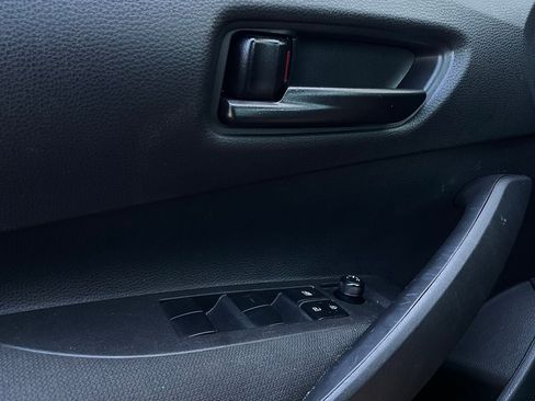 Used 2025 Toyota Corolla LE image 19