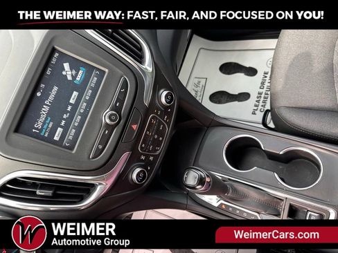 Used 2018 Chevrolet Equinox LT AWD/4WD image 19