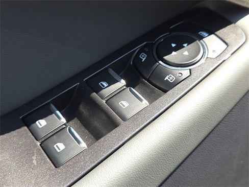 New 2025 Ford Explorer Active image 17