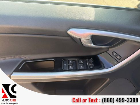 Used 2015 Volvo XC60 T6 Platinum w/ Climate Package AWD/4WD image 17