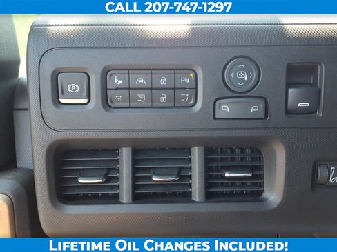 Used 2024 Chevrolet Brightdrop 600 w/ Commercial Equipment Package AWD/4WD image 17
