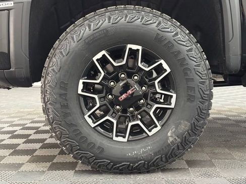 New 2026 GMC Sierra 2500 AT4X AWD/4WD image 17