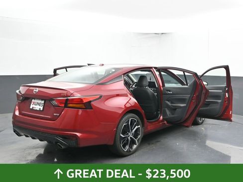 Used 2024 Nissan Altima 2.5 SR w/ SR Premium Package image 62