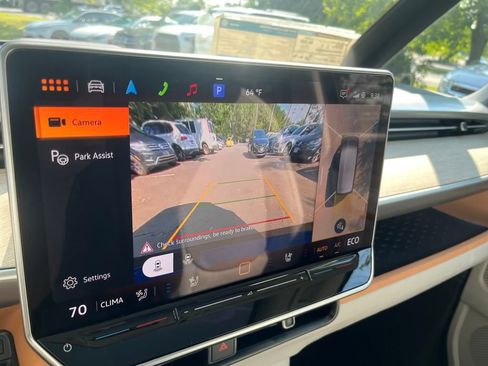 New 2025 Volkswagen ID. Buzz 1st Edition image 14