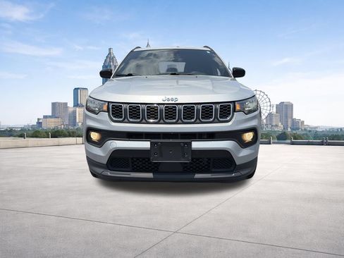 Used 2024 Jeep Compass Latitude AWD/4WD image 25