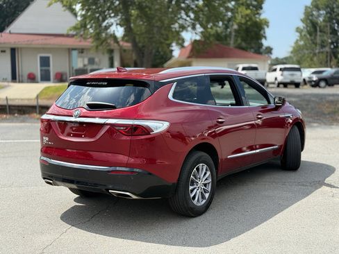 Used 2024 Buick Enclave Premium AWD/4WD image 7
