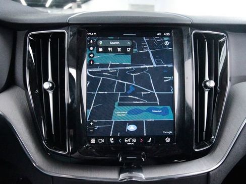 Certified 2025 Volvo XC60 B5 Plus AWD/4WD image 17