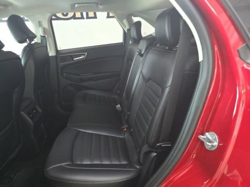 Used 2024 Ford Edge SEL AWD/4WD image 10