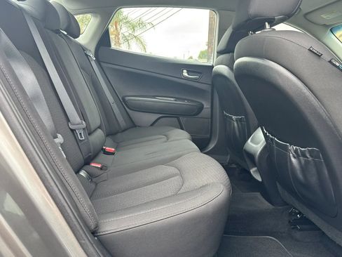 Used 2018 Kia Optima LX FWD image 28