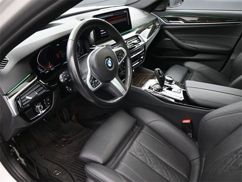 Used 2022 BMW 540i w/ Executive Package image 19
