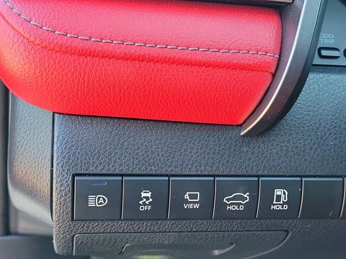 Used 2022 Toyota Camry XSE image 17