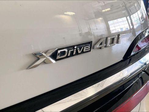 Used 2026 BMW X7 xDrive40i AWD/4WD image 9