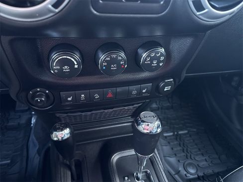 Used 2015 Jeep Wrangler Unlimited Sahara w/ Dual Top Group image 14