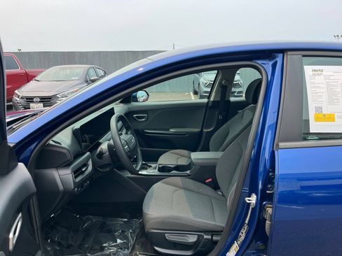Used 2025 Kia K4 FWD image 22