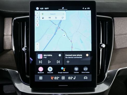 Certified 2025 Volvo XC90 B6 Plus AWD/4WD image 17