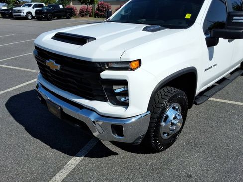 Certified 2024 Chevrolet Silverado 3500 W/T w/ WT Convenience Package AWD/4WD image 9