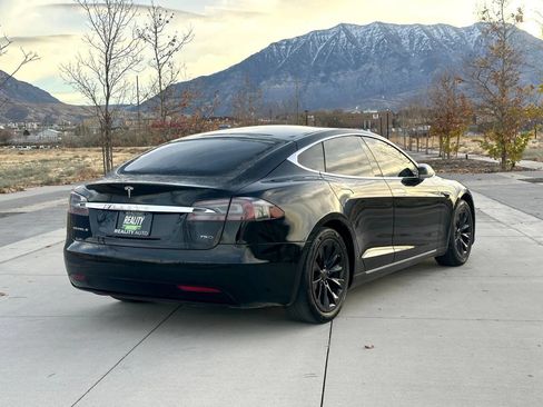 Used 2018 Tesla Model S 75D image 6