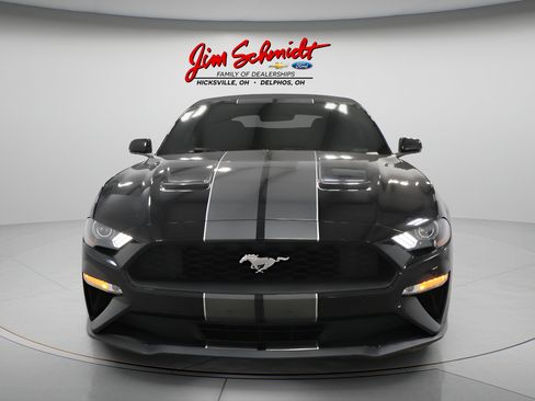 Used 2019 Ford Mustang Premium RWD image 3