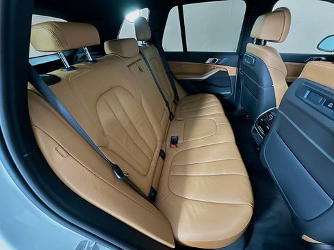 Used 2022 BMW X5 sDrive40i w/ M Sport Package image 28