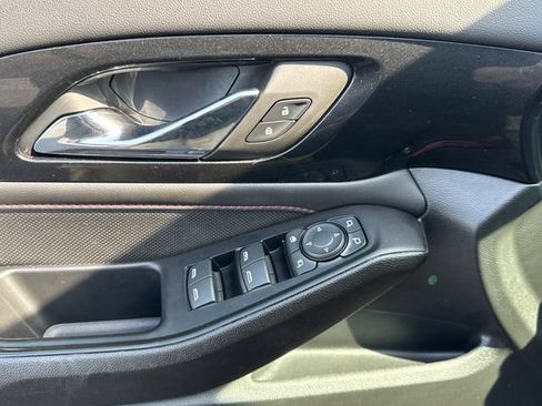 Used 2023 Chevrolet Traverse RS w/ LPO, Floor Liner Package AWD/4WD image 11
