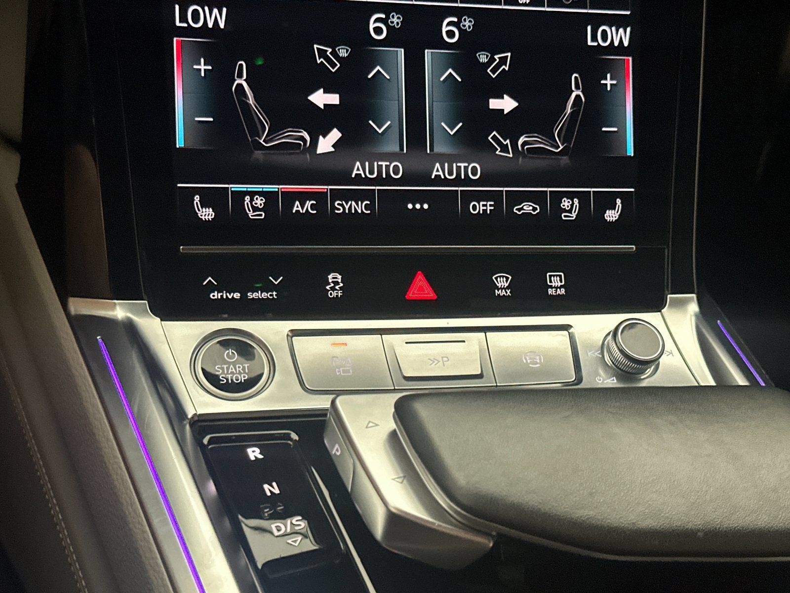 Used 2024 Audi Q8 e-tron Prestige w/ Prestige Package AWD/4WD image 19