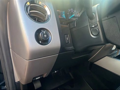 Used 2017 Ford Expedition XLT w/ Equipment Group 202A image 28