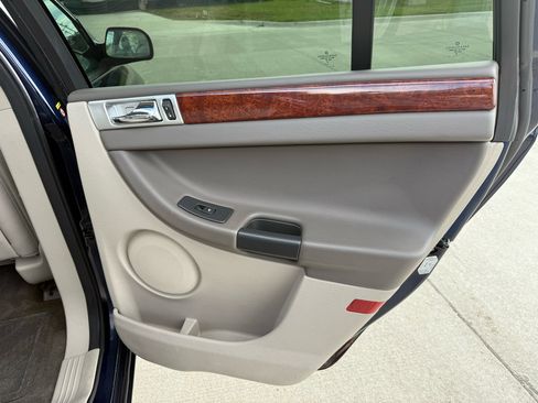Used 2004 Chrysler Pacifica 2WD image 23