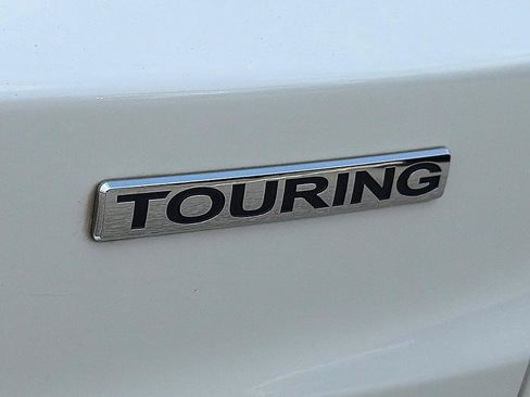 Used 2016 Honda CR-V Touring image 30