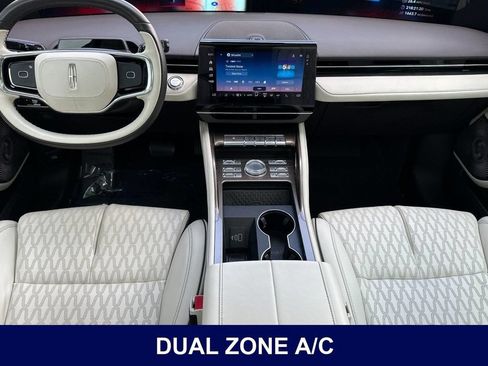 Used 2024 Lincoln Nautilus Black Label AWD/4WD image 17