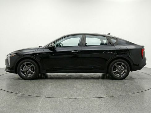 Used 2025 Kia K4 FWD image 5