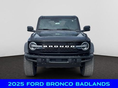New 2025 Ford Bronco Badlands image 8