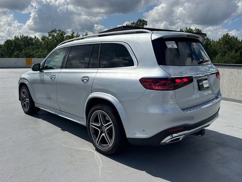 Used 2025 Mercedes-Benz GLS 450 4MATIC w/ AMG Line Exterior image 5