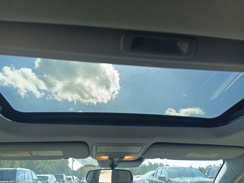 Used 2022 Honda CR-V EX image 16