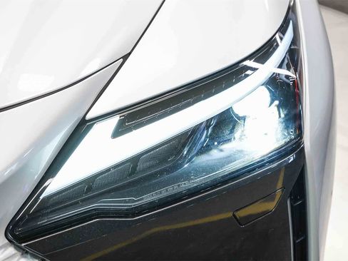 Used 2024 Lexus RZ 300e Premium image 7