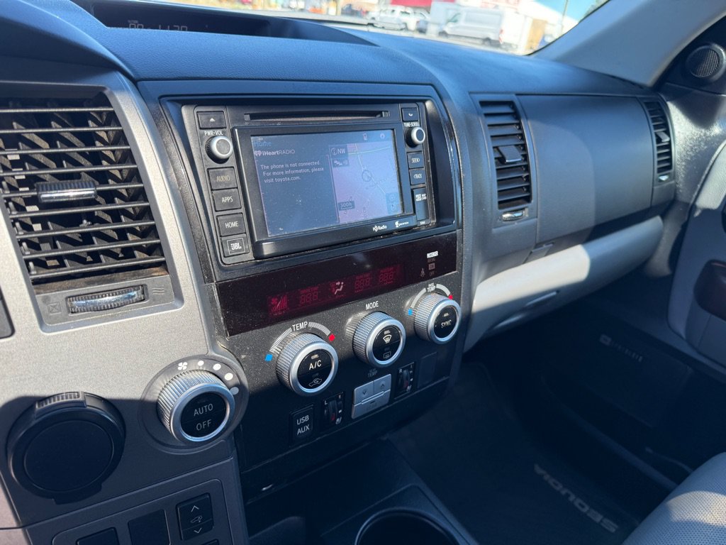 Used 2014 Toyota Sequoia Platinum RWD image 11