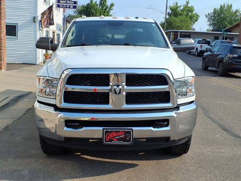 Used 2018 RAM 2500 Tradesman w/ Chrome Appearance Group AWD/4WD image 3