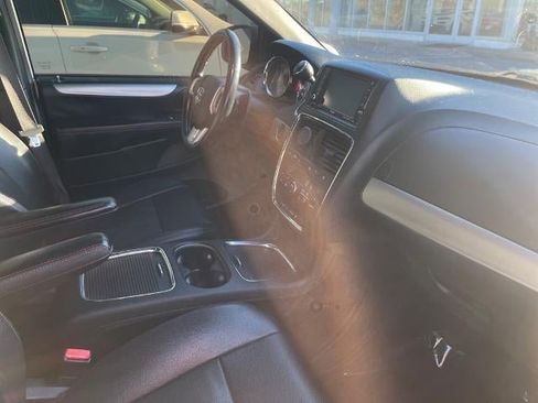 Used 2017 Dodge Grand Caravan GT image 21