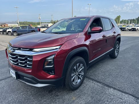 New 2027 Chevrolet Equinox LT w/ Convenience Package II AWD/4WD image 3