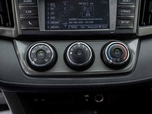 Used 2014 Toyota RAV4 LE AWD/4WD image 14