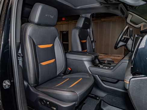 Used 2025 GMC Sierra 2500 AT4 w/ AT4 Premium Plus Package image 26