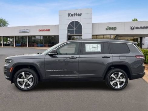 Used 2025 Jeep Grand Cherokee L Limited w/ Luxury Tech Group II AWD/4WD image 2