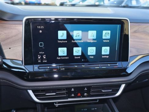 New 2026 Volkswagen Atlas SE image 21