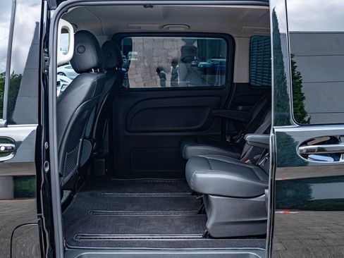 Used 2023 Mercedes-Benz Metris Passenger image 28