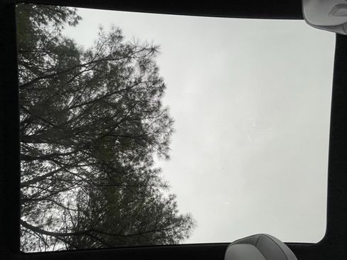 Used 2024 Cadillac Lyriq Luxury image 24