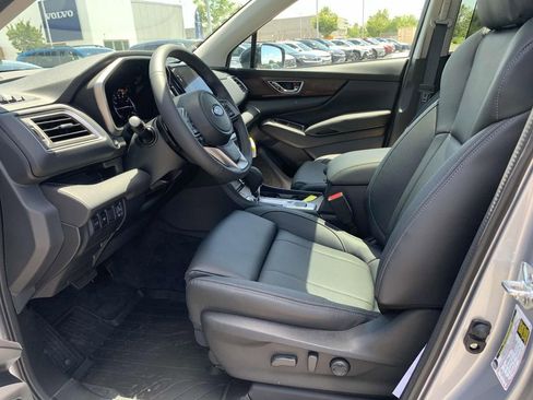 Used 2025 Subaru Ascent Touring w/ Popular Package #2 image 4