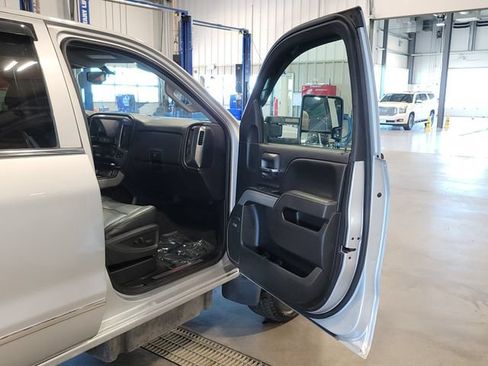 Used 2016 Chevrolet Silverado 2500 LTZ w/ Duramax Plus Package AWD/4WD image 18